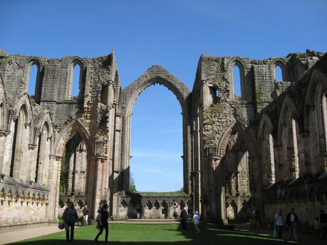 Fountains Abbey - Should they have gone to Go Compare???