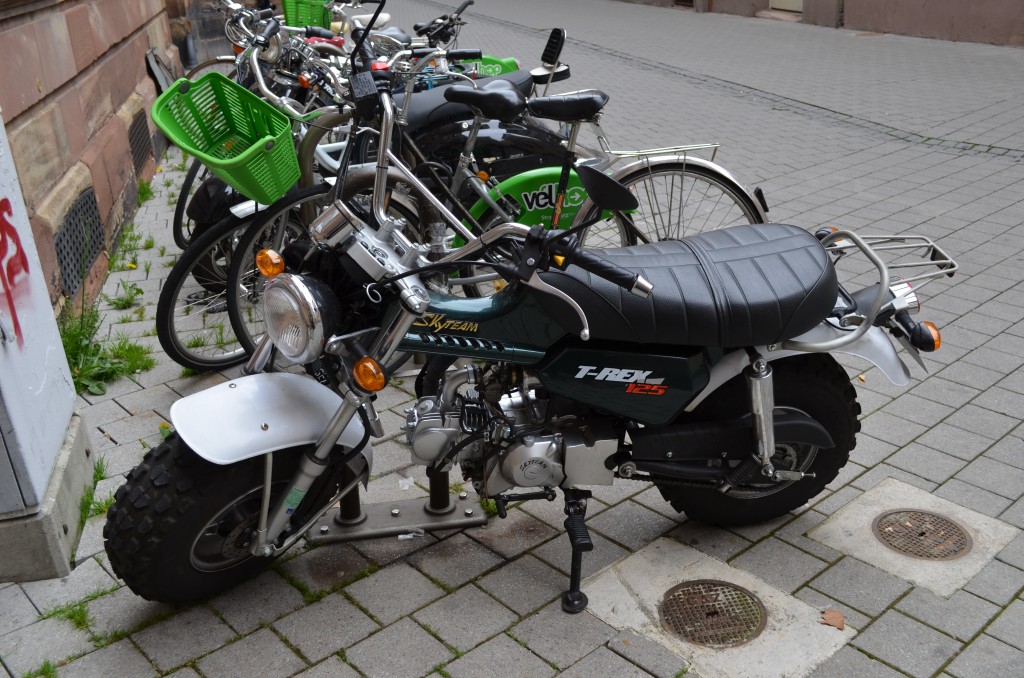 125cc bike at Strasbourg - see the tyres